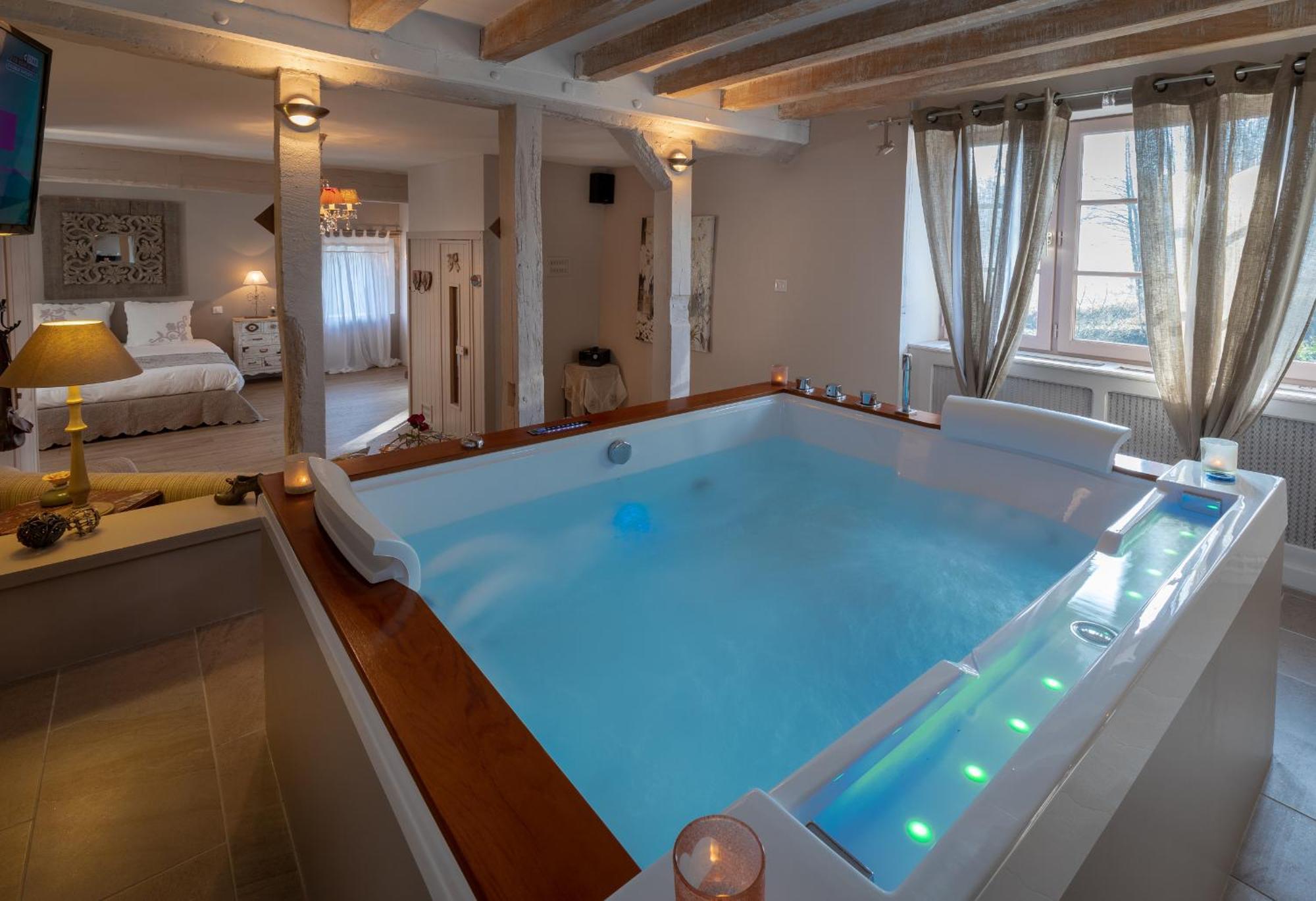 Charme Au Fil De L'Eau Hotell Vendieres Eksteriør bilde